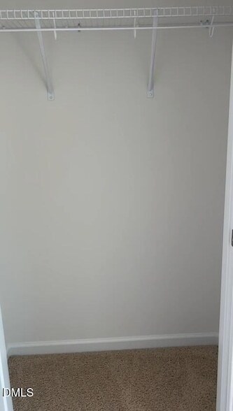 Building Photo - 852 Bullhorn Dr