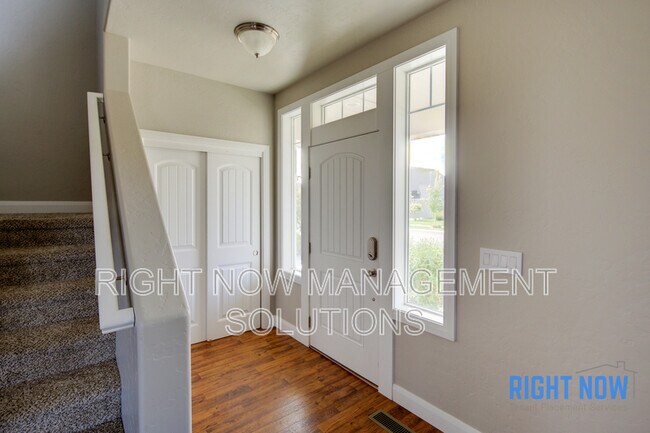 Building Photo - 4648 N Elisha Ave