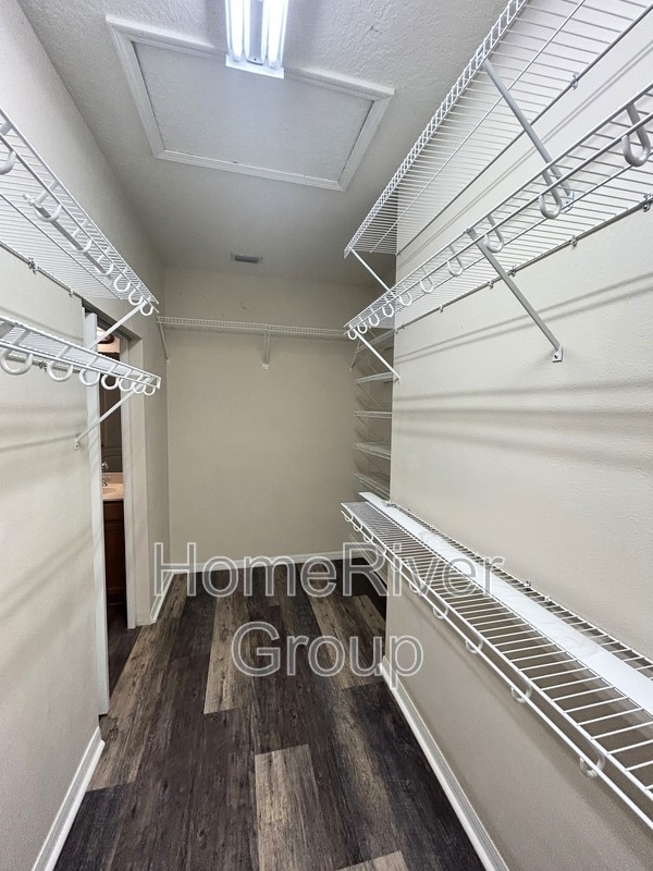 Building Photo - 5221 Clover Mist Dr