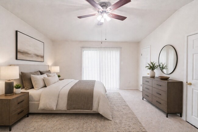 Building Photo - 14555 Wunderlich Dr