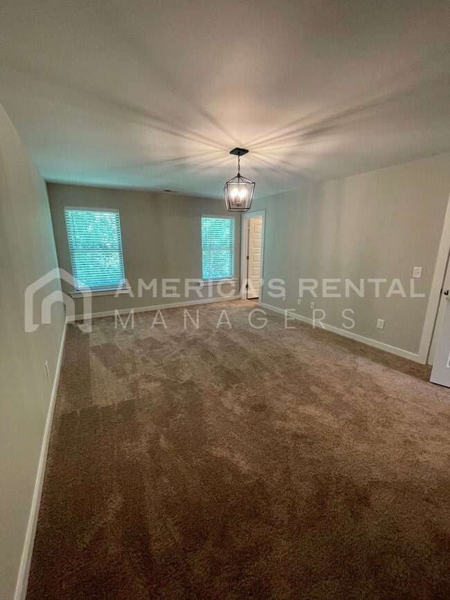 Building Photo - 321 Shiloh Creek Dr