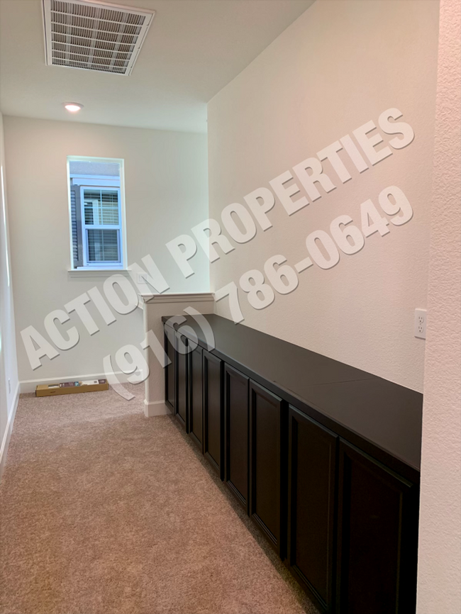 Building Photo - Rocklin Meritage Durango Subdivision: Ener...