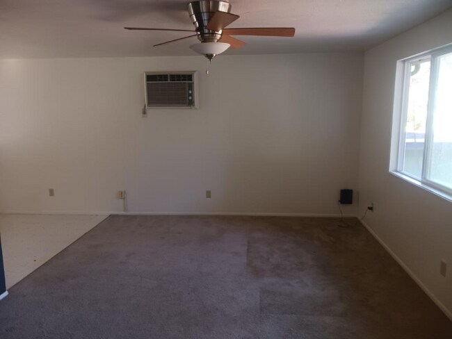 Building Photo - 1409 N 7th St