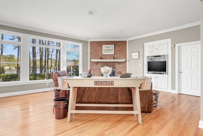 Building Photo - 14279 Eastfield Dr