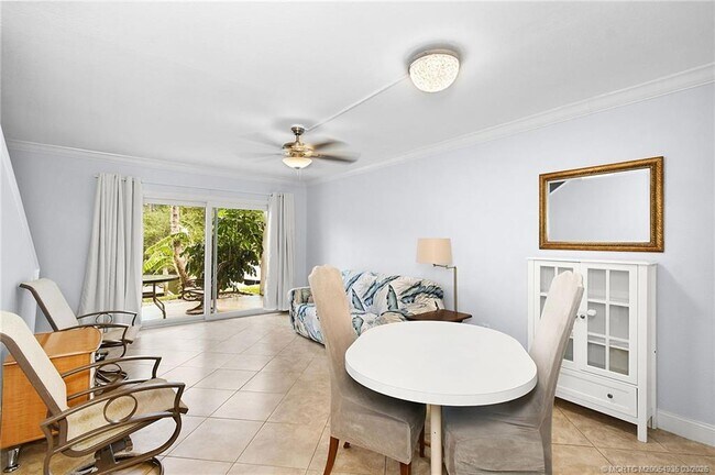 Building Photo - 3129 SE Indian St