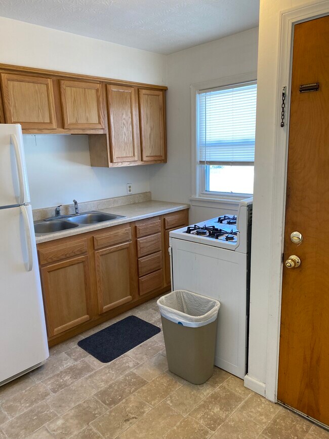 Kitchen - 1339 Sackett Ave