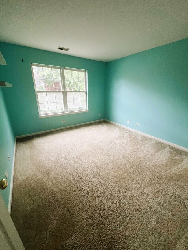 Building Photo - 1029 Enfield Dr