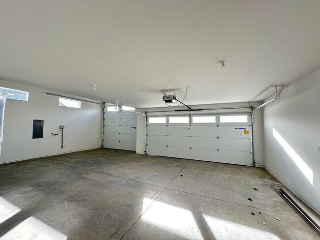 Building Photo - Brand New Rathdrum Home