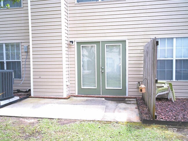 Building Photo - 1517 Regency Rd