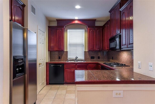 Building Photo - 2623 Colby St