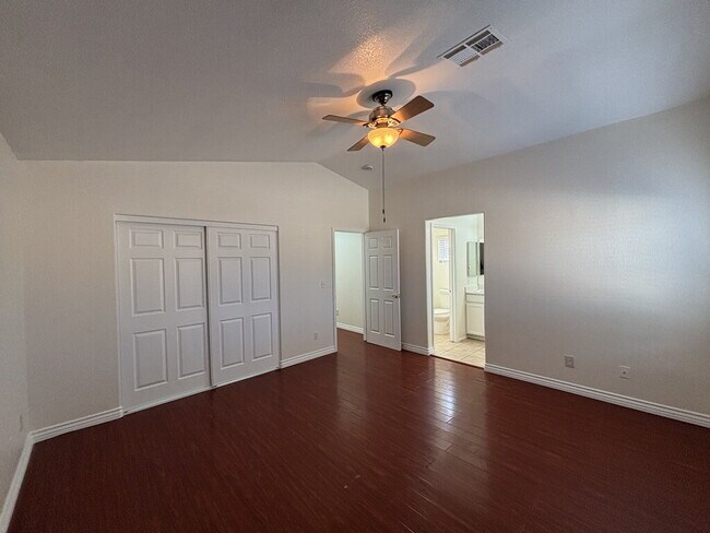 Building Photo - 5109 Meadow Rock Ave