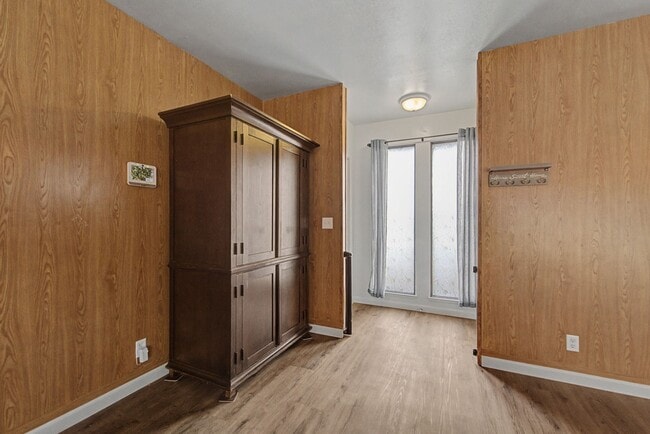 Building Photo - Beautiful 2-Bedroom Home on Corner Lot with RV Parking & Spacious Backyard