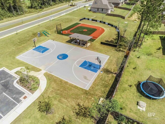 Building Photo - 13137 Cavalier St