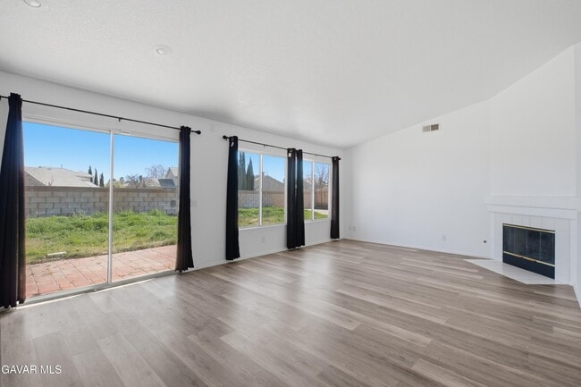 Building Photo - 44762 Shadowcrest Dr