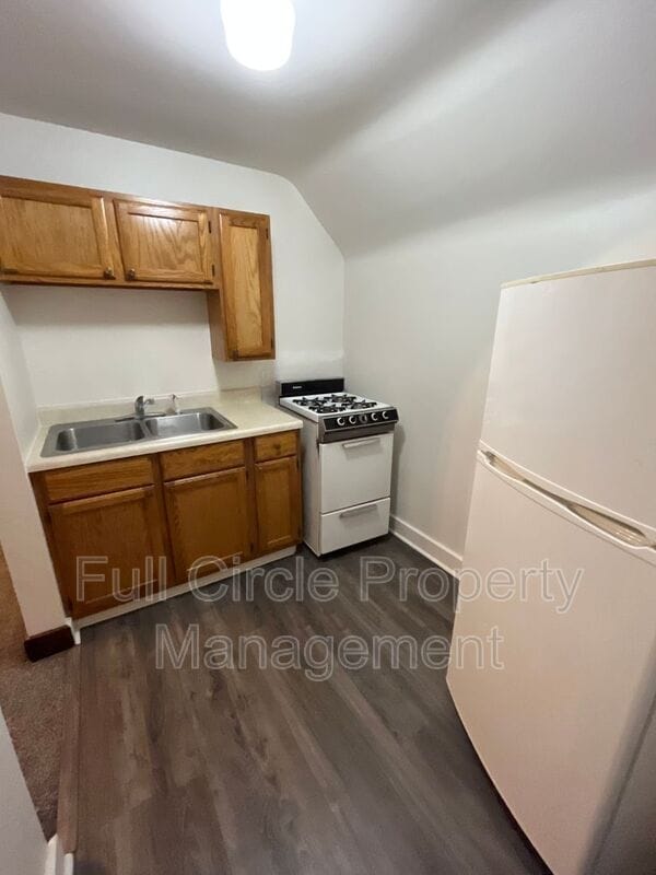 Building Photo - 2419 F St