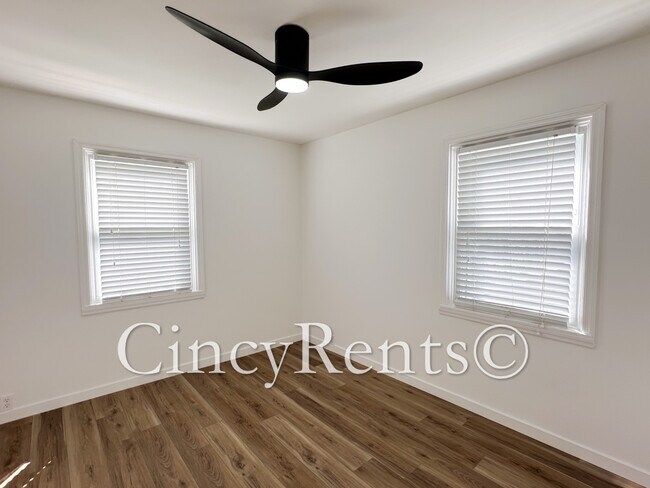 Building Photo - 6815 Sunray Ave