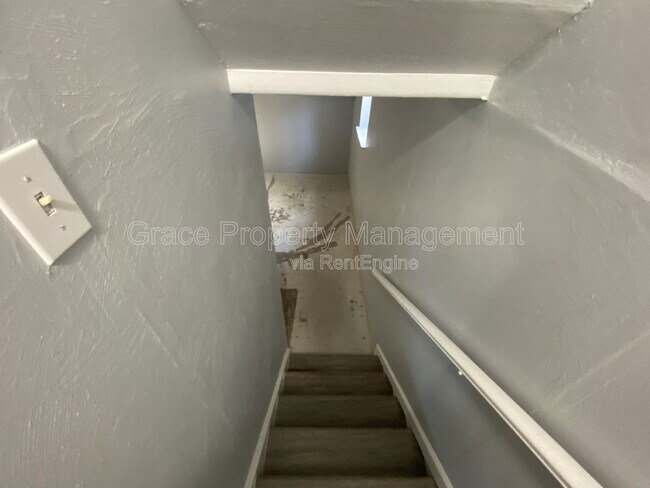 Building Photo - 774 W Cleveland Cir