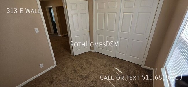 Building Photo - 313 E Wall-