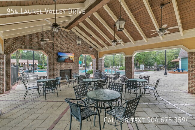 Building Photo - 954 Laurel Valley Dr