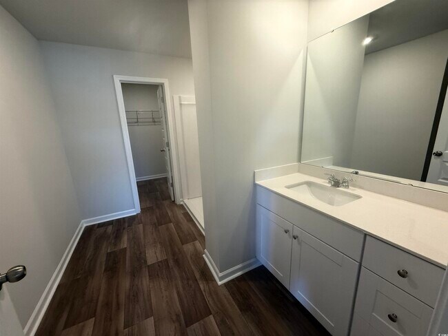 Building Photo - 517 Cambria Dr