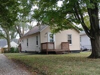 Building Photo - 444 Carola St
