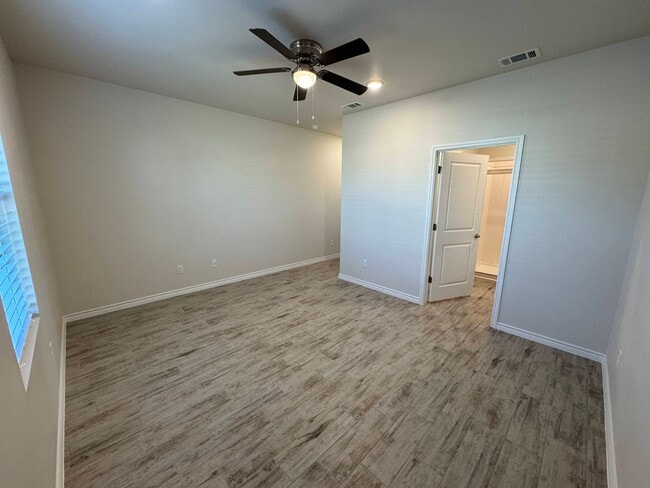 Building Photo - 5110 Rose Petal Ct