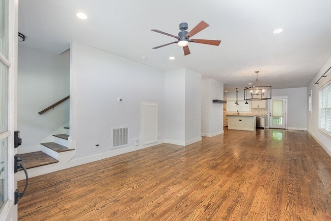 Building Photo - East Nashville Home For Rent