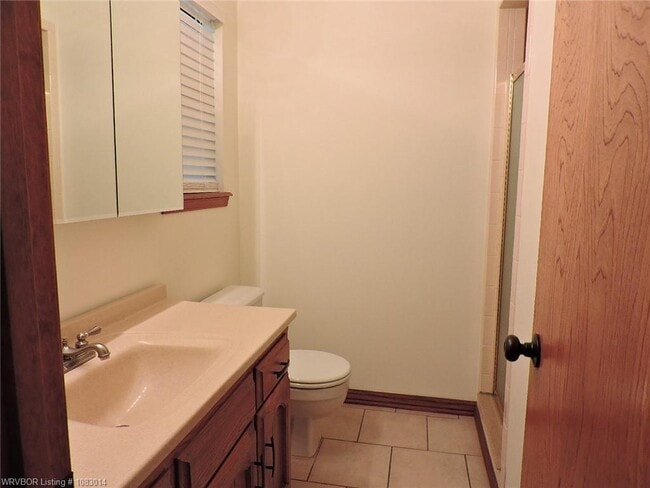 Building Photo - 8617 Meadow Dr