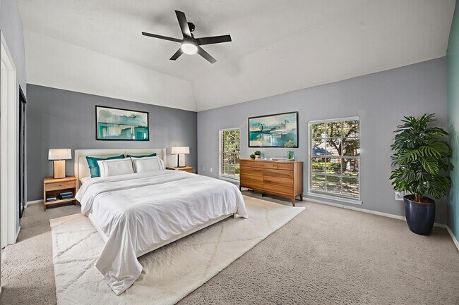 Building Photo - 4707 Leicester Way