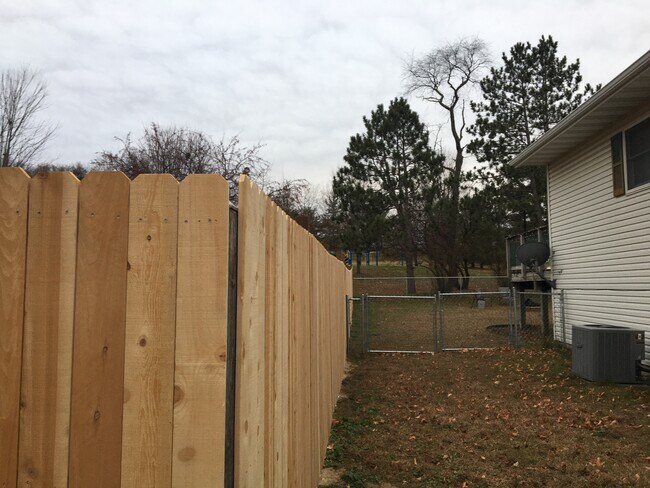 Building Photo - 3991 Whiting Ln