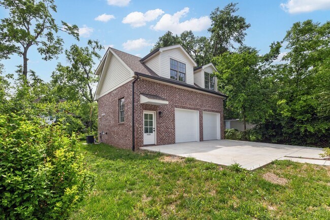 Building Photo - 1413 Clifton Ln