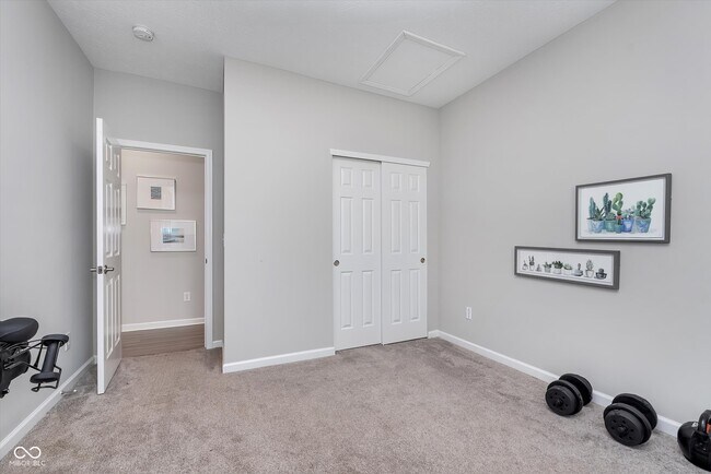 Building Photo - 1051 Macoun Dr