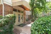 Building Photo - 1 BR 1 BA Condo in Reston