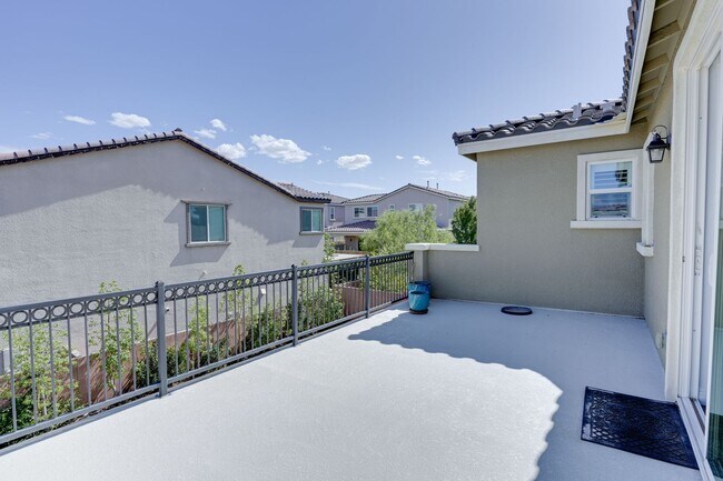 Building Photo - **Luxury 5 Bedroom Pool Home for Rent in Inspirada | Nearly 4,000 Sq Ft on Corner Lot**