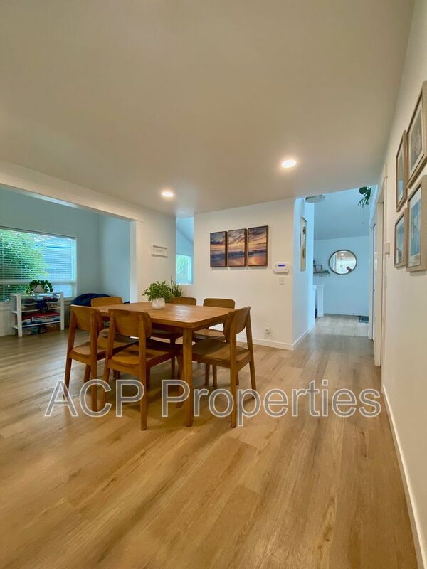 Building Photo - 406 Arrowhead Ln