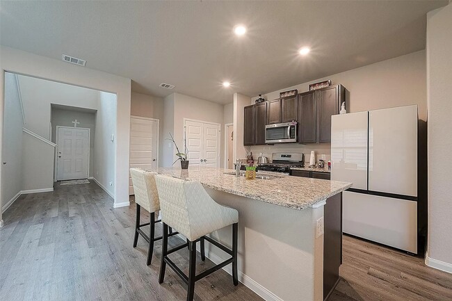 Building Photo - 1317 Mount Bassie Trl