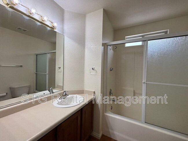 Building Photo - 136 S 1930 W