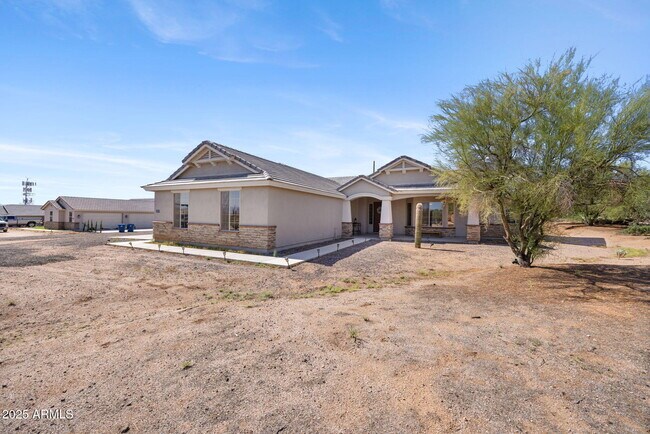 Building Photo - 15907 E Desert Vista Trail