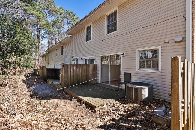 Building Photo - 1020 Nottingham Ct