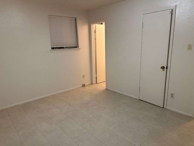 Building Photo - 3719 Tiffany Dr