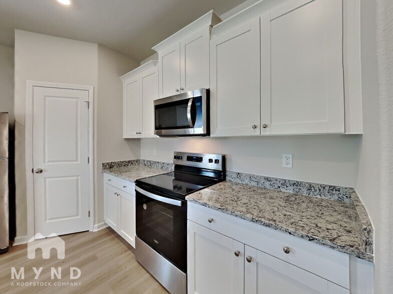 Building Photo - 372 Ivy Bank Dr