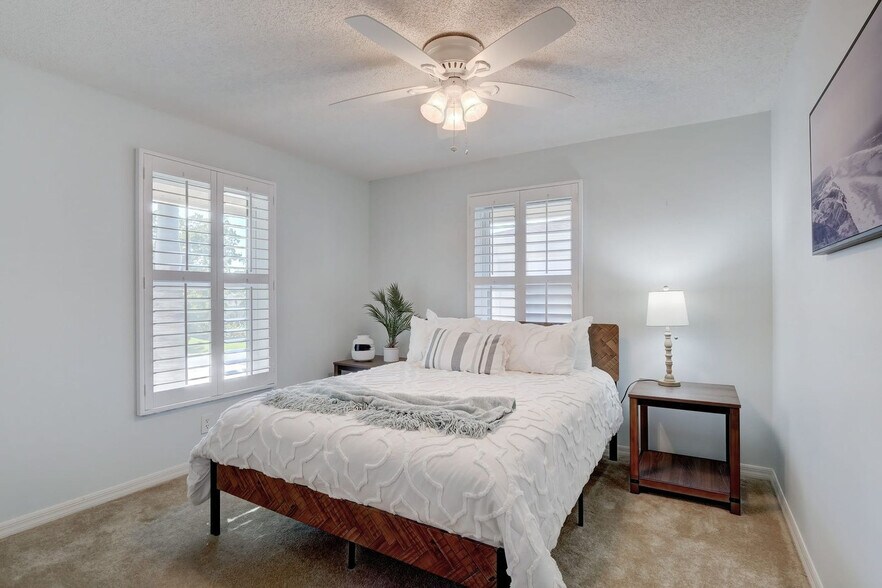 Building Photo - 1501 Chesapeake Ave