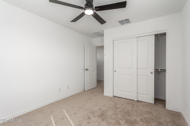 Building Photo - 14643 W Sand Hills Rd