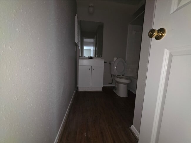 Building Photo - 12742 Shannon Hills Dr