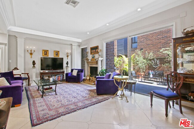 Building Photo - 9303 Burton Wy