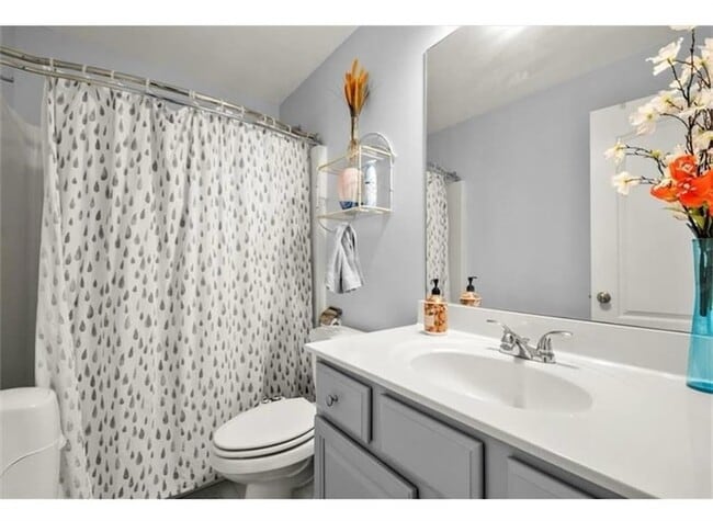 Building Photo - 2304 Oakton Pl