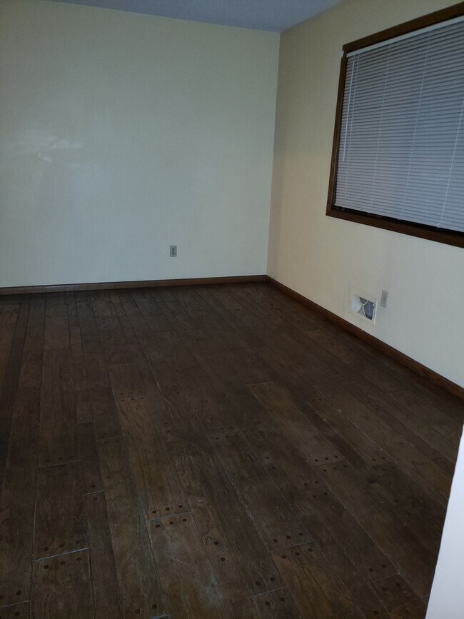 Smaller Living Rm - 7948 Ewing Ave N