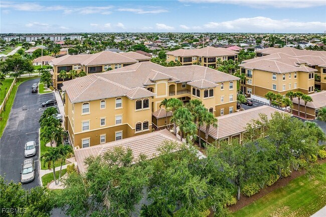 Building Photo - 3728 Agualinda Blvd