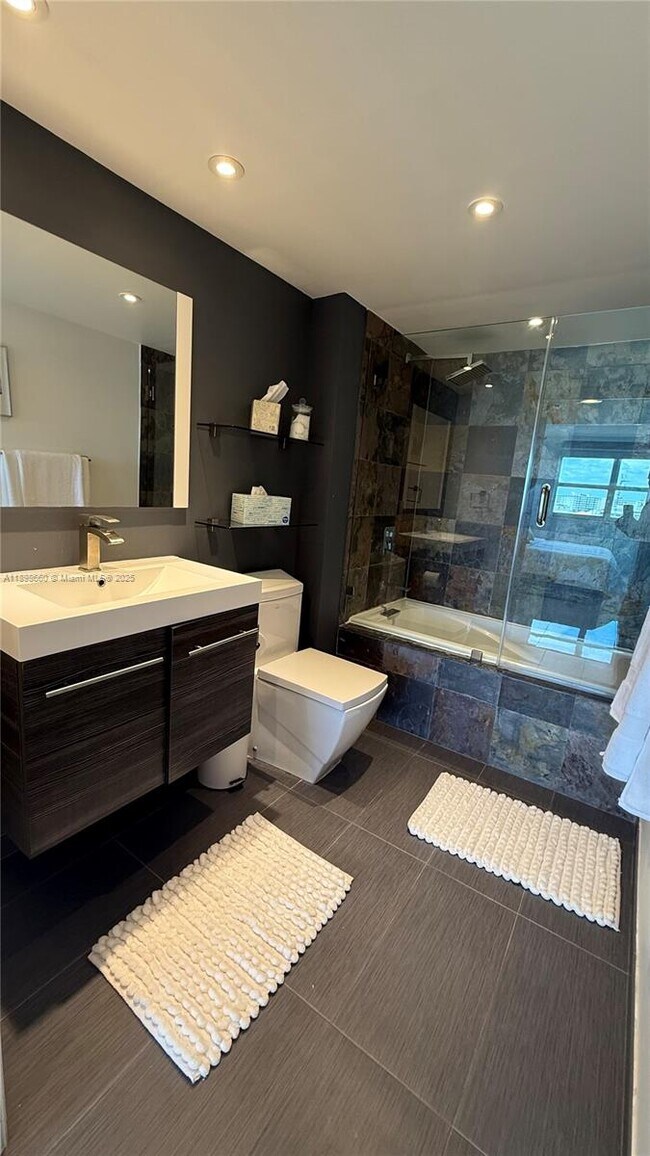 Building Photo - 90 Alton Rd