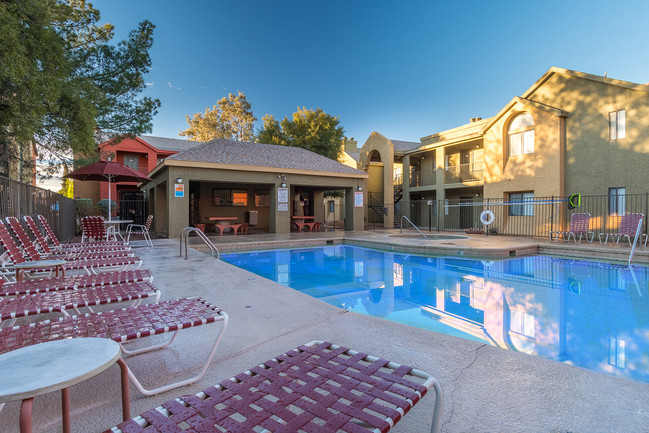 Seating around Pool - Brittany Court